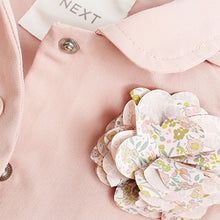 Load image into Gallery viewer, Pink Shower Resitant Corsage Trench Coat
