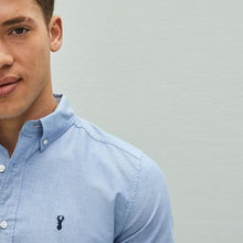 Load image into Gallery viewer, Light Blue Regular Fit Short Sleeve Oxford Shirt