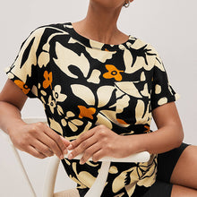 Load image into Gallery viewer, Black / Ecru White Floral Short Sleeve Curved Hem T-Shirt