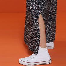 Load image into Gallery viewer, Navy Blue Ditsy Pleat Front Detail Maxi Skirt