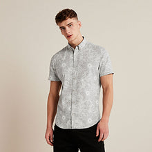 Load image into Gallery viewer, Grey Hawaiian Printed Short Sleeve Shirt
