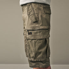 Load image into Gallery viewer, Dark Stone 3 Quarter Cargo Shorts