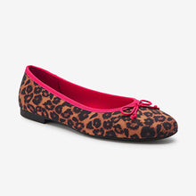 Load image into Gallery viewer, Leopard Print Forever Comfort® Ballerina Shoes
