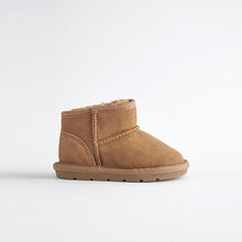 Load image into Gallery viewer, Tan Brown Suede Faux Fur Lined Water Repellent Pull-On Suede Boots (Younger Girls)
