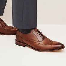 Load image into Gallery viewer, Dark Tan Brown Leather Oxford Wing Cap Brogue Shoes