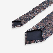 Load image into Gallery viewer, Neutral Brown/Blue Paisley Slim Design Tie And Clip