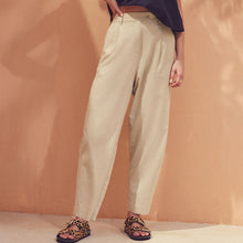 Load image into Gallery viewer, Natural Stay Smart Barrel Leg Linen Rich Trousers