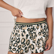 Load image into Gallery viewer, Leopard Short Set Pyjamas