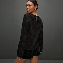 Load image into Gallery viewer, Black Shirred Long Sleeve Crew Neck Top