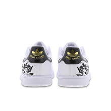 Load image into Gallery viewer, STAN SMITH BLACK FLOWER EMBROIDERY