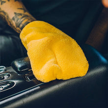 Load image into Gallery viewer, Meguiar's New Car Scent Protectant