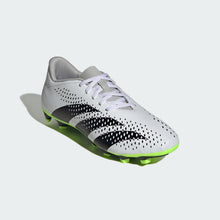 Load image into Gallery viewer, PREDATOR ACCURACY.4 FLEXIBLE GROUND SOCCER CLEATS