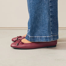 Load image into Gallery viewer, Red Round Toe Leather Ballerina Shoes