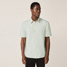 Load image into Gallery viewer, Green Textured Floral Print Short Sleeve Shirt