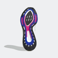 Load image into Gallery viewer, ULTRABOOST 22 SHOES