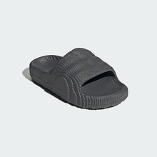 Load image into Gallery viewer, Adilette 22 Slides Kids
