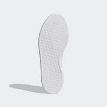 Load image into Gallery viewer, COURT SHOES