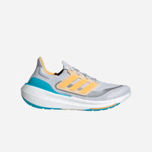 Load image into Gallery viewer, ULTRABOOST LIGHT SHOES
