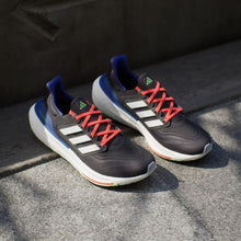 Load image into Gallery viewer, ULTRABOOST LIGHT SHOES