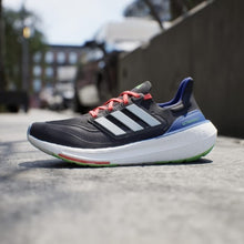 Load image into Gallery viewer, ULTRABOOST LIGHT SHOES
