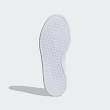 Load image into Gallery viewer, Court Shoes
