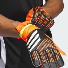 Load image into Gallery viewer, Predator Training Goalkeeper Gloves