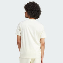 Load image into Gallery viewer, TREFOIL ESSENTIALS TEE