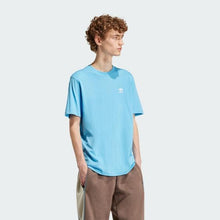 Load image into Gallery viewer, Trefoil Essentials Tee