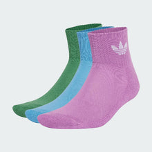 Load image into Gallery viewer, Mid Crew Socks 3 Pairs