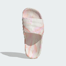 Load image into Gallery viewer, Adilette 22 Slides