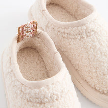 Load image into Gallery viewer, Neutral Borg Shoot Slippers