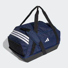 Load image into Gallery viewer, MEDIUM TIRO SPORTS SUITCASE WITH BOTTOM COMPARTMENT