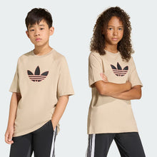 Load image into Gallery viewer, GRAPHIC TREFOIL LOOSE TEE