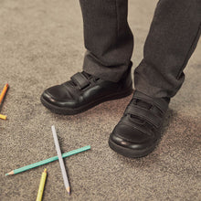 Load image into Gallery viewer, Black Standard Fit (F) Double Strap Touch Fastening School Trainers