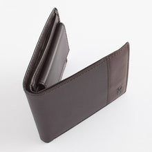 Load image into Gallery viewer, Brown Leather Stag Badge Wallet