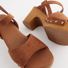 Load image into Gallery viewer, Tan Brown Clog Heeled Sandals