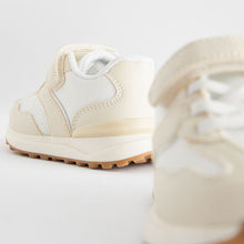 Load image into Gallery viewer, White Elastic Lace Chunky Trainers