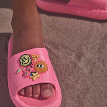 Load image into Gallery viewer, Pink Badge Chunky Sliders