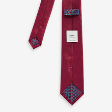 Load image into Gallery viewer, Red Geometric Slim Tie And Pocket Square Set