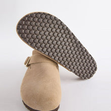 Load image into Gallery viewer, Neutral Standard/Wide Fit Forever Comfort® Leather Footbed Clogs