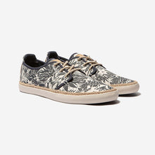 Load image into Gallery viewer, RUKKWAI Men's Sneakers In Navy Canvas