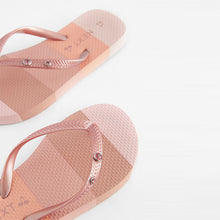 Load image into Gallery viewer, Multi Pink Stripe Flip Flop (Older Girls)