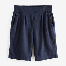 Load image into Gallery viewer, Navy Blue Linen Blend Knee Shorts