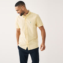 Load image into Gallery viewer, Yellow Regular Fit Short Sleeve Oxford Shirt