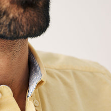 Load image into Gallery viewer, Yellow Regular Fit Short Sleeve Oxford Shirt