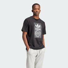 Load image into Gallery viewer, Camo Tongue Tee