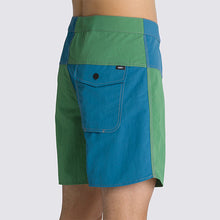 Load image into Gallery viewer, Vans X Pilgrim Blocked 17'' Boardshorts