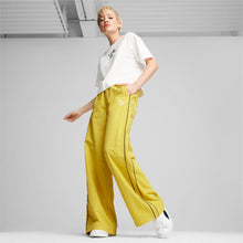 Load image into Gallery viewer, CLASSICS Relaxed Tee Women