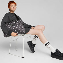 Load image into Gallery viewer, Classics Grip Bag