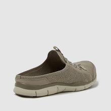 Load image into Gallery viewer, Skechers Women Sport Active Gratis Shoes